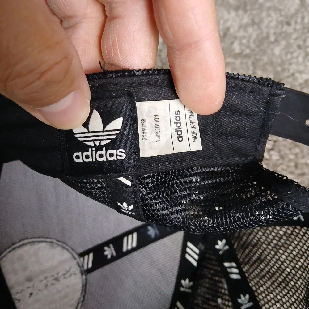 Adidas Originals Black Trefoil Trucker Hat Mesh Snapback Sun Faded RN 90288